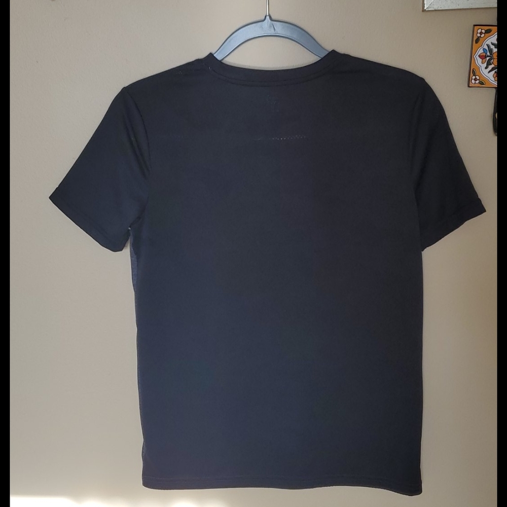 Old Navy active wear black Tee shirt - Picture 3 of 4